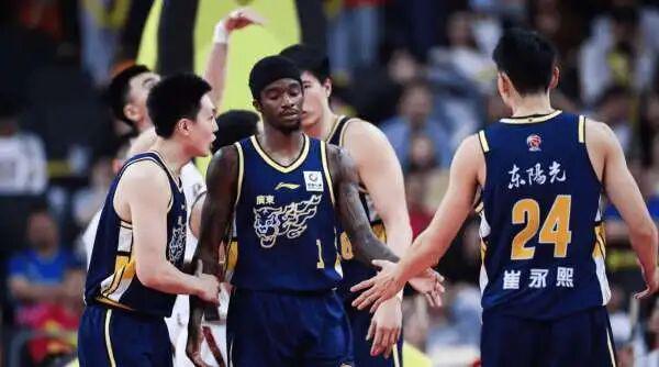 世界杯官方平台入口-辽粤大戏，广东挨刀，山东偷笑